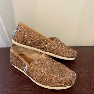 Women’s Gold Toms